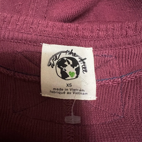 We The Free People Colby Long Sleeve Oversized Scoop Neck  Tee Plum XS NWoT - Picture 13 of 13